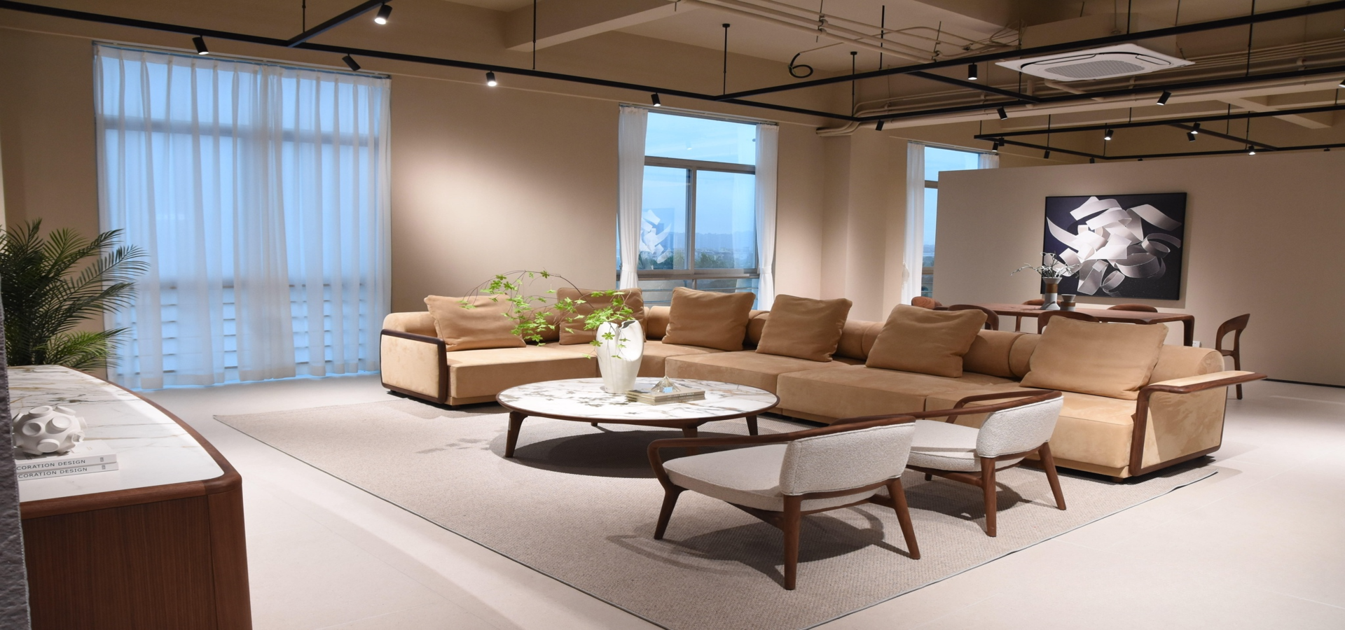 slider image slider_item_mLRUKw